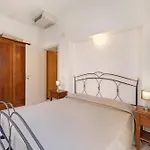6 Mehari Apartament Varigotti