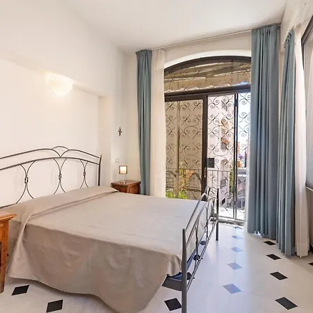 6 Mehari Apartment *